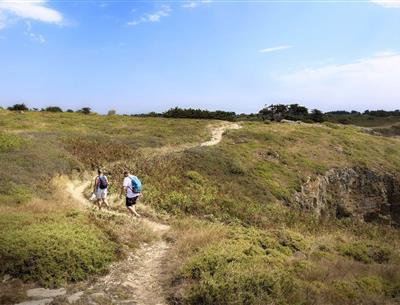 Hike near the 3-star Les Sirènes campsite in Saint-Jean-de-Monts