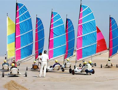 The Nautical Bases near the 3-star Les Sirènes Campsite