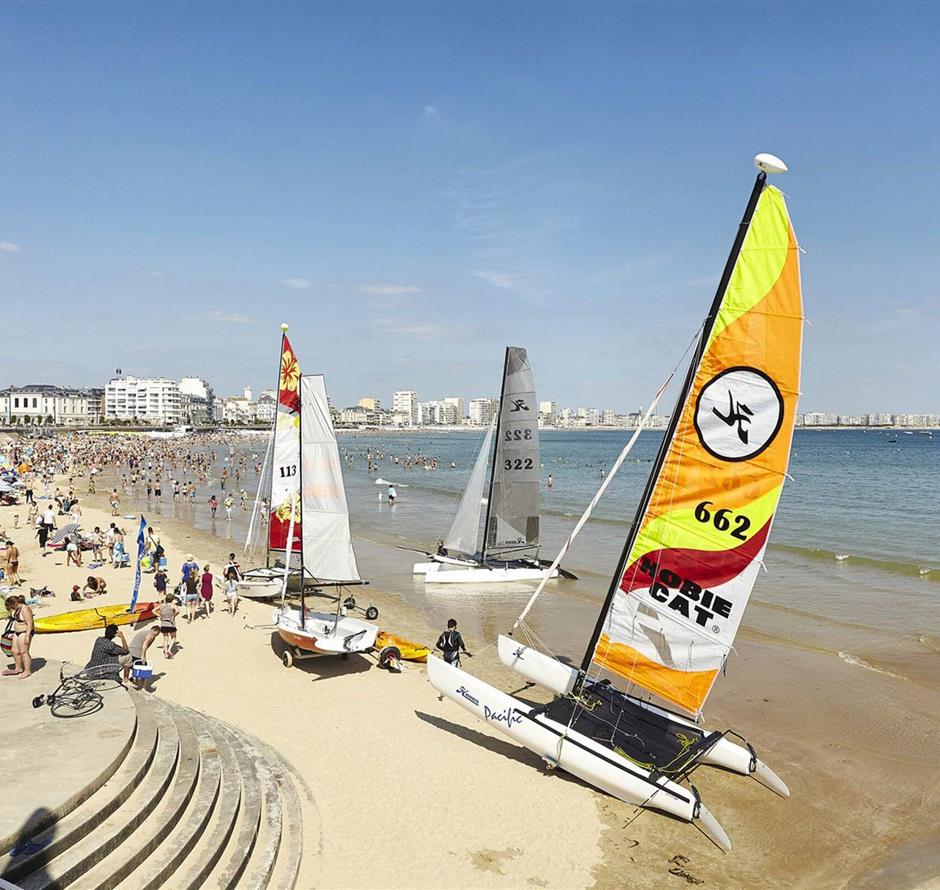 Sables d'Olonne near Camping Les Sirènes 3 stars in St Jean de Monts in Vendée 