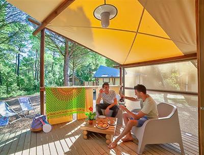 Lodge tent terrace 4 people 2 bedrooms