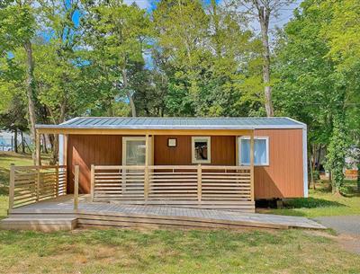 Exterior view of the mobile home for 4/6 people with 2 bedrooms and air conditioning accessible to people with reduced mobility