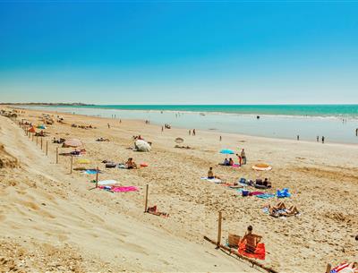 Saint-Jean-de-Monts beach in Vendée near Les Sirènes 3-star campsite