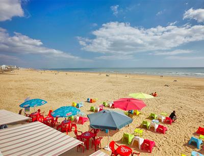 Saint-Jean-de-Monts beach in Vendée near Les Sirènes 3-star campsite