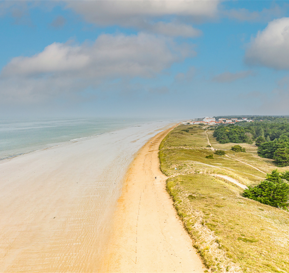 Saint-Jean-de-Monts seaside trail in Vendée near the 3-star Les Sirènes campsite 