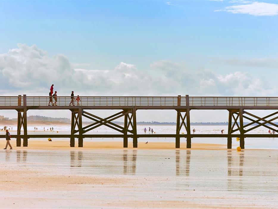 Beach of Saint-Jean-de-Monts in Vendée not to be missed around the 3-star Les Sirènes campsite - CAMPING**** Les Sirènes