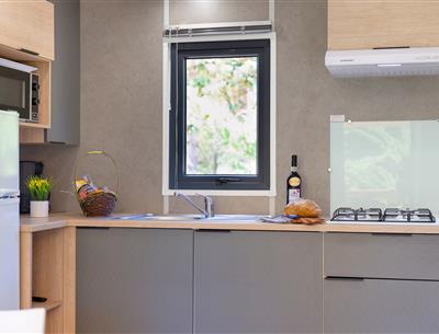 Cottage kitchen 2 pers 4 flowers