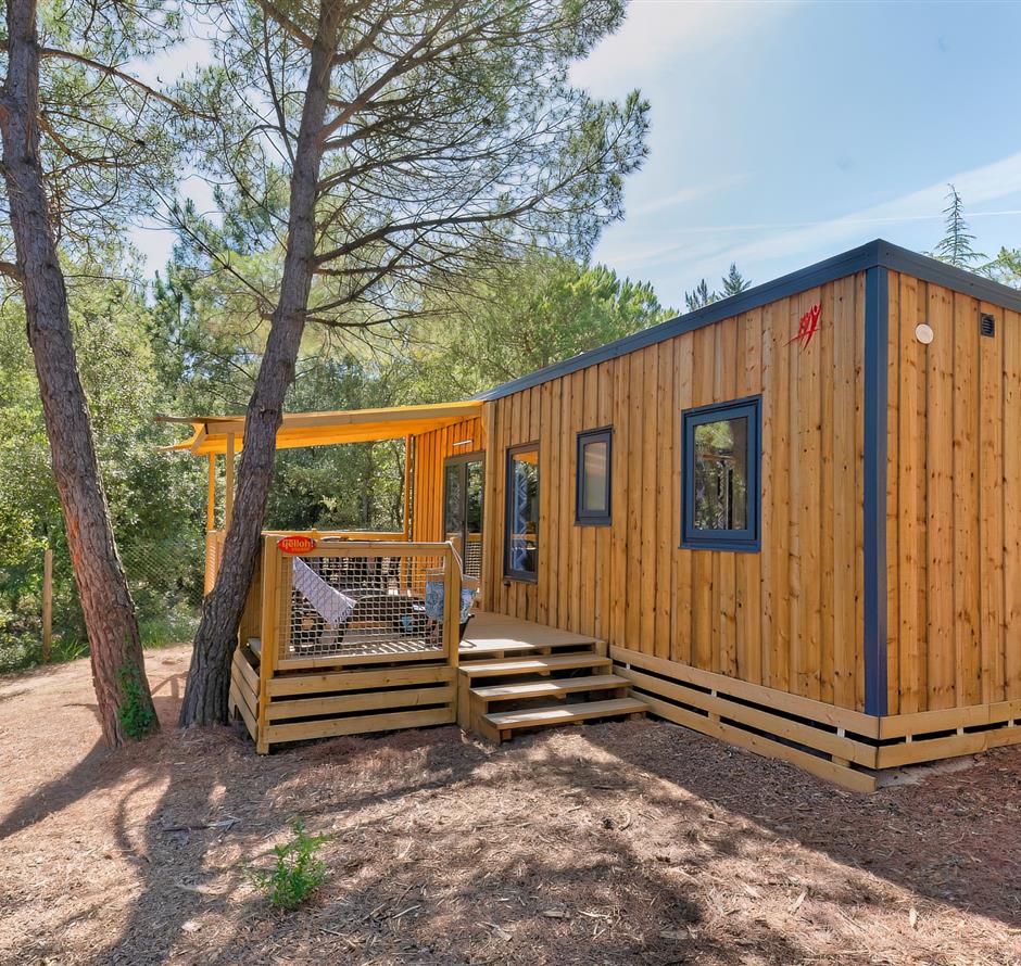 Exterior view of the Cottage 6 people 3 flowers 