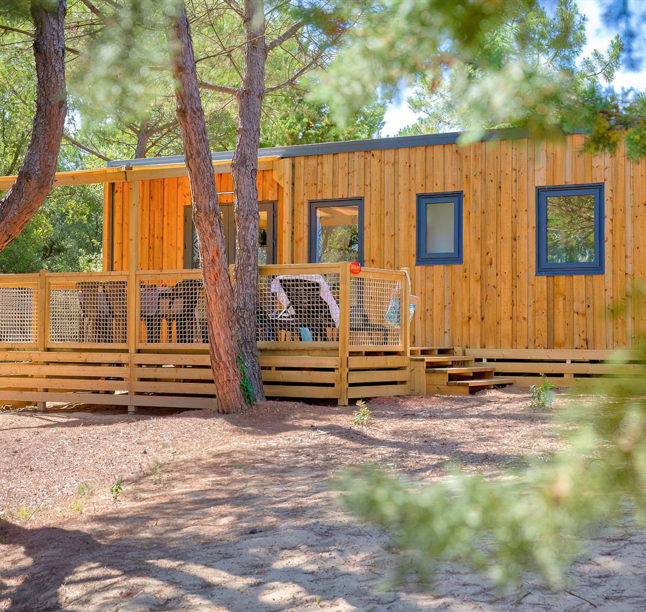 Exterior view of the Cottage 6 people 3 flowers 
