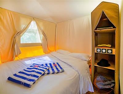 Room of the lodge tent 4 pers 2 flowers