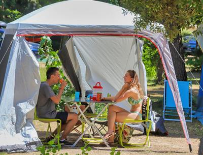 Bare pitches without electricity at Les Sirènes campsite in Saint-Jean-de-Monts