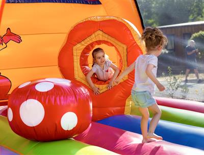 inflatable structure for children at Camping Les Sirènes