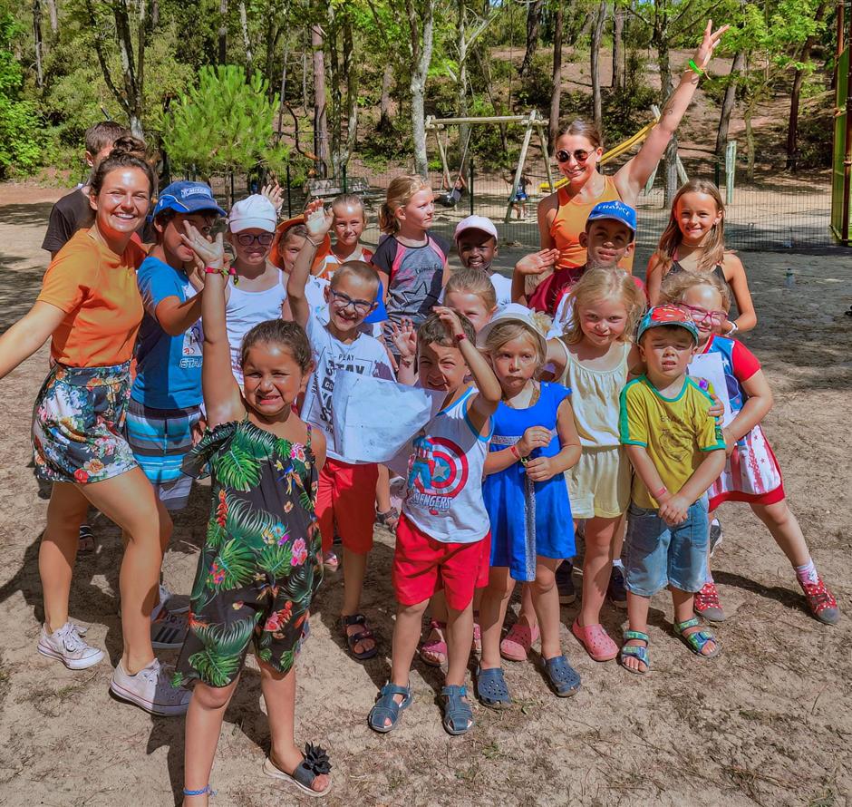 Outdoor games at Camping Les Sirènes 