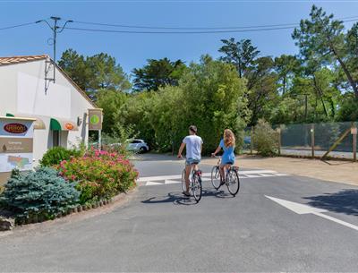 Cycle paths in Saint Jean de Monts in Vendée near the 3-star Les Sirènes campsite