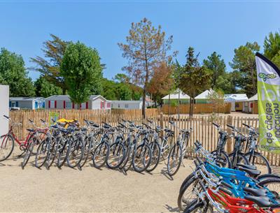 Cycle paths in Saint Jean de Monts in Vendée near the 3-star Les Sirènes campsite