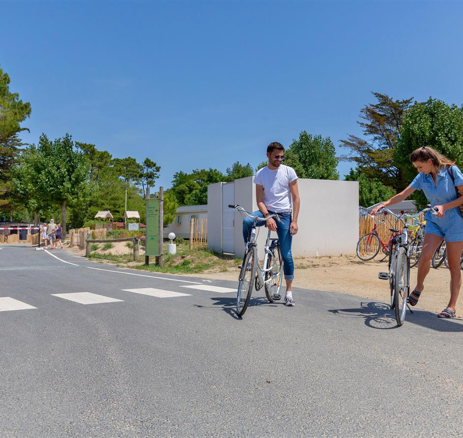 Activities for teenagers at the 3-star Les Sirènes campsite in Saint-Jean-de-Monts 