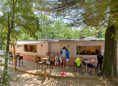 New for 2022 at the 3-star Les Sirènes Campsite in Saint Jean de Monts in Vendée (Bar / Snack / Grocery store / Animation services, New accommodation, Extension of the beaches of the bathing area, etc.) - CAMPING*** Les Sirènes