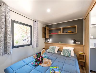 Cottage bedroom 6 people 3 bedrooms 4 flowers