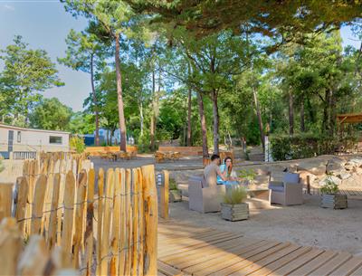 Breakfast service at Camping Les Sirènes