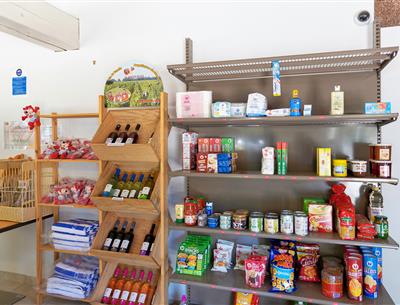 Grocery store at Les Sirènes campsite