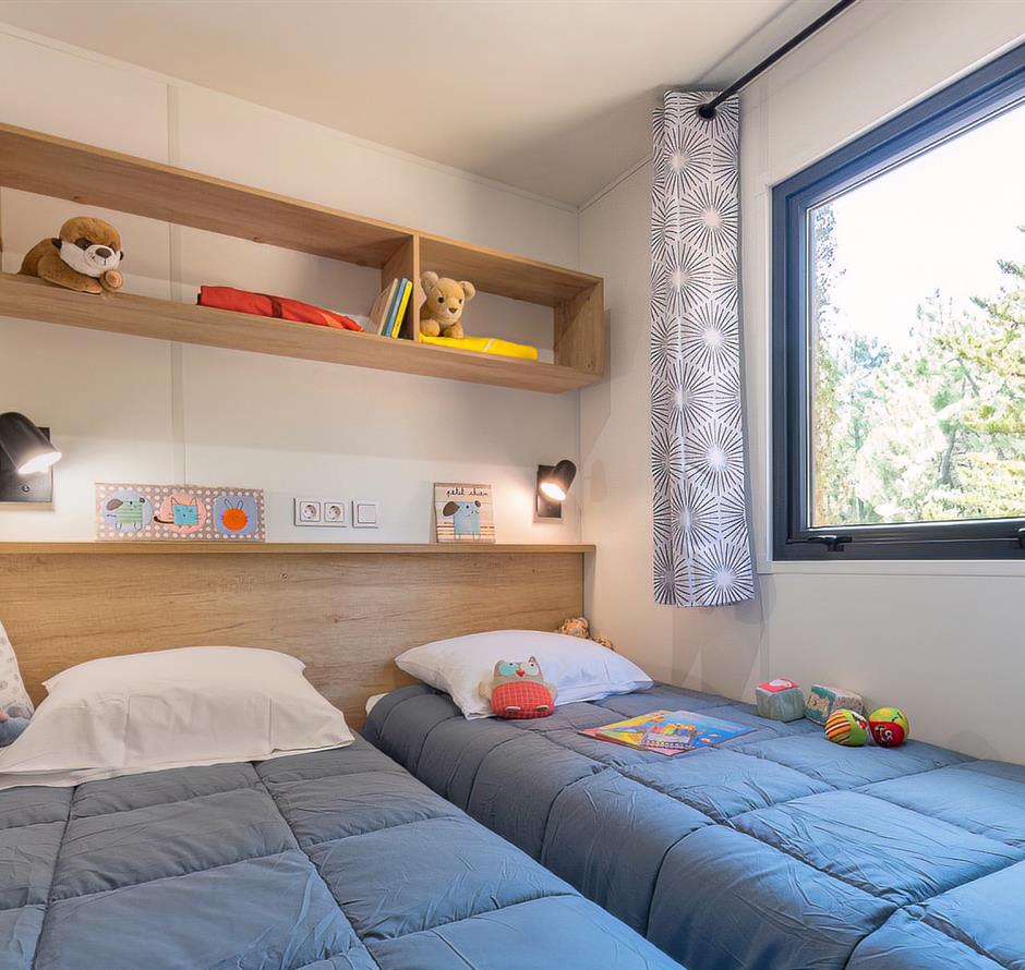 Cottage bedroom 6 people 3 bedrooms 4 flowers 