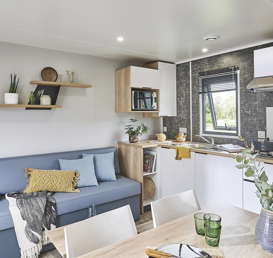 Living room of the Cottage 4 people 2 bedrooms 2 bathrooms 4 flowers 