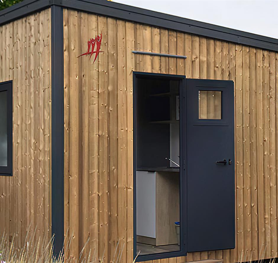 Exterior view of the private sanitary facilities at **** at Les Sirènes campsite 