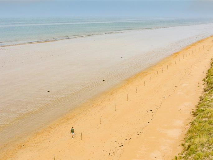 Saint-Jean-de-Monts seaside trail in Vendée near the 3-star Les Sirènes campsite
