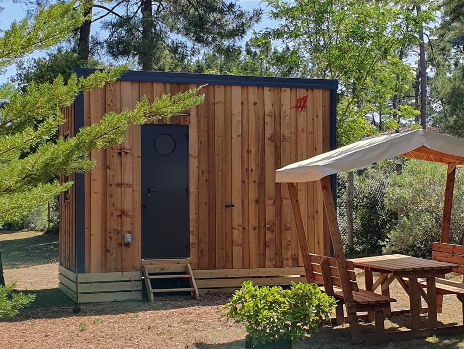 Pitch **** with private sanitary facilities - CAMPING**** Les Sirènes