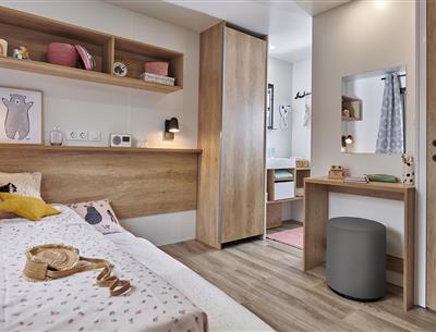 Bedroom of the 4 people premium cottage 