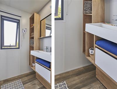 Bathroom of the 6 people premium cottage 