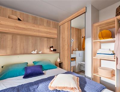 Bedroom Cottage Family 6 person Premium